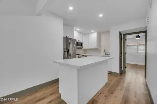 Photo #2: 6730987 Listing