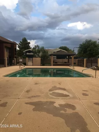 Photo #2: 6731195 Listing