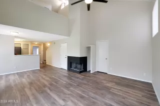 Photo #5: 6731408 Listing