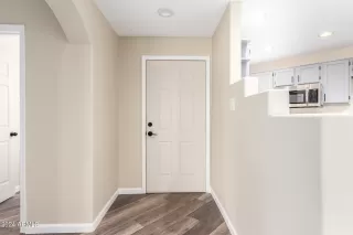 Photo #4: 6731468 Listing