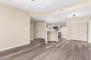 Photo #6: 6731468 Listing