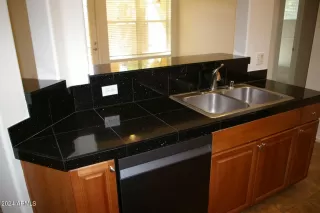 Photo #2: 6731580 Listing 