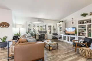 Photo #6: 6731644 Listing