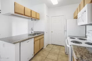 Photo #5: 6731738 Listing