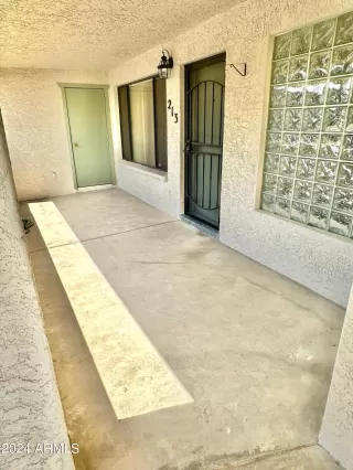 Photo #3: 6731767 Listing