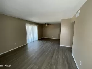 Photo #2: 6731984 Listing