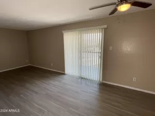 Photo #6: 6731984 Listing