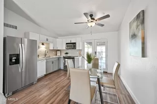 Photo #3: 6732662 Listing 