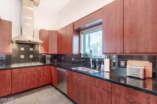 Photo #6: 6732696 Listing 