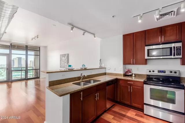 MLS: 6732716 Condo For Sale