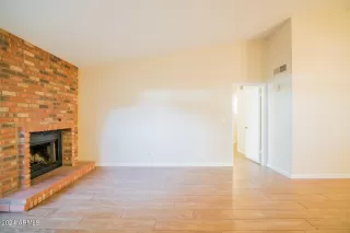 Photo #2: 6732726 Listing 