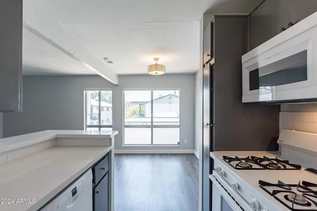 MLS: 6732799 Condo For Sale