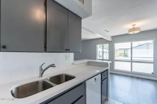 Photo #5: 6732799 Listing 