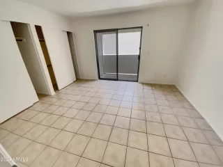 Photo #2: 6732825 Listing 