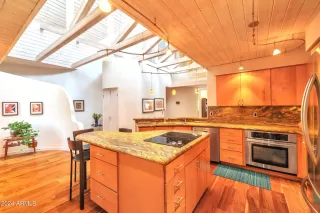 Photo #3: 6732903 Listing 