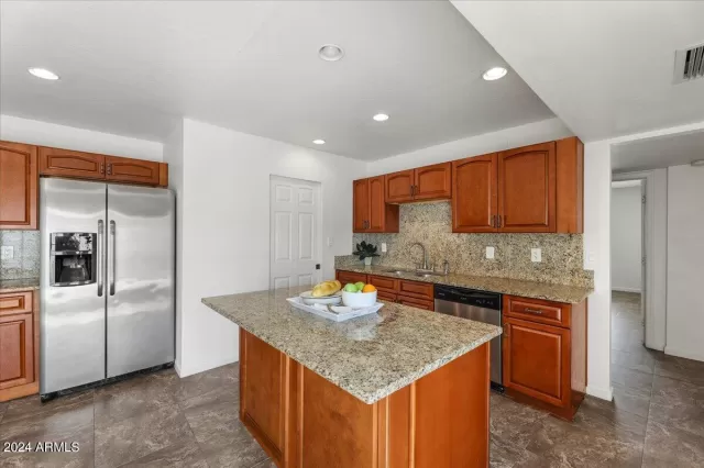 MLS: 6732978 Condo For Sale