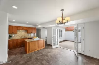 Photo #5: 6732978 Listing 