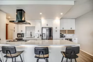 Photo #3: 6733183 Listing