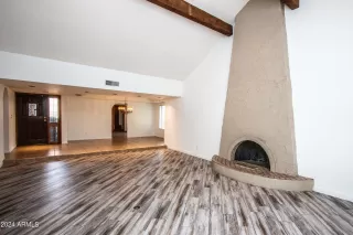 Photo #2: 6733229 Listing 