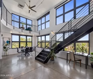 Photo #2: 6733300 Listing