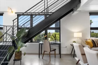 Photo #4: 6733300 Listing