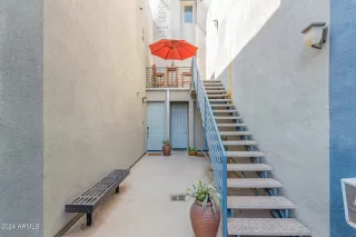 Photo #2: 6733384 Listing