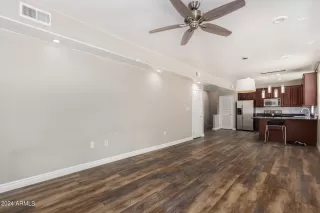 Photo #4: 6733384 Listing