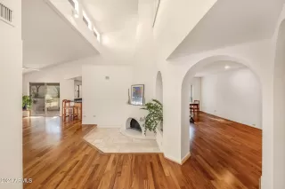 Photo #6: 6733584 Listing