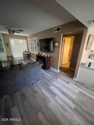 Photo #3: 6733585 Listing 