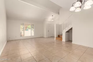 Photo #1: 6733712 Listing