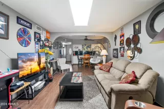 Photo #3: 6733756 Listing