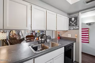 Photo #4: 6733756 Listing