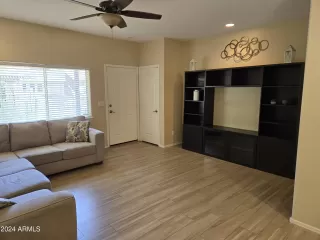 Photo #2: 6733895 Listing 