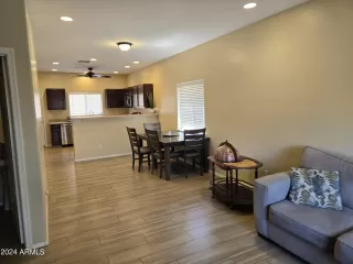 Photo #4: 6733895 Listing 