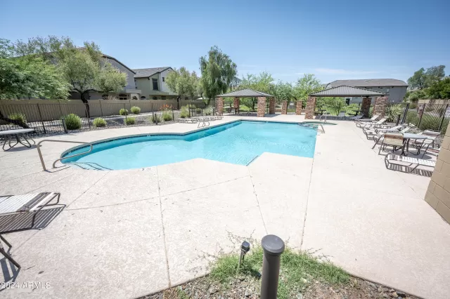 MLS: 6733900 Condo For Sale