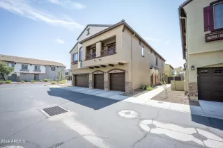 Photo #1: 6733900 Listing