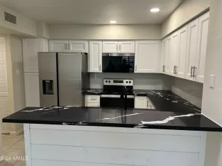 Photo #3: 6733982 Listing