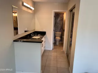 Photo #6: 6733982 Listing