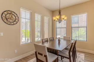 Photo #5: 6734490 Listing