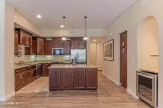 Photo #6: 6734490 Listing