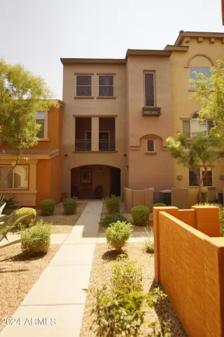 Photo #1: 6734908 Listing