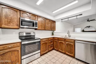 Photo #3: 6734942 Listing 