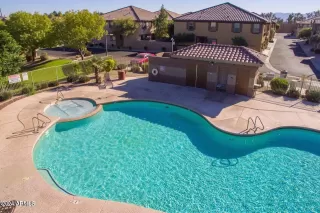 Photo #2: 6734968 Listing