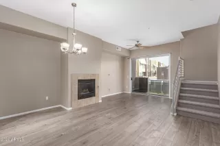 Photo #4: 6735271 Listing