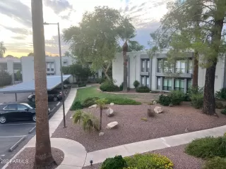 Photo #4: 6735305 Listing