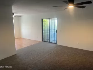 Photo #6: 6735305 Listing