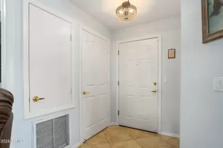 Photo #2: 6735382 Listing