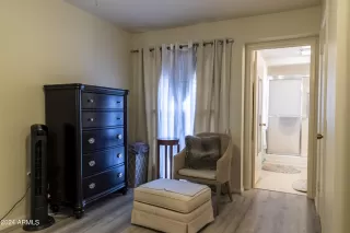 Photo #4: 6735463 Listing