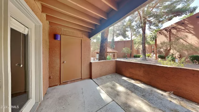 MLS: 6735625 Condo For Sale