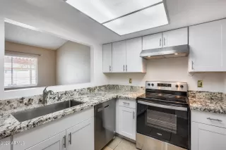 Photo #6: 6735643 Listing 